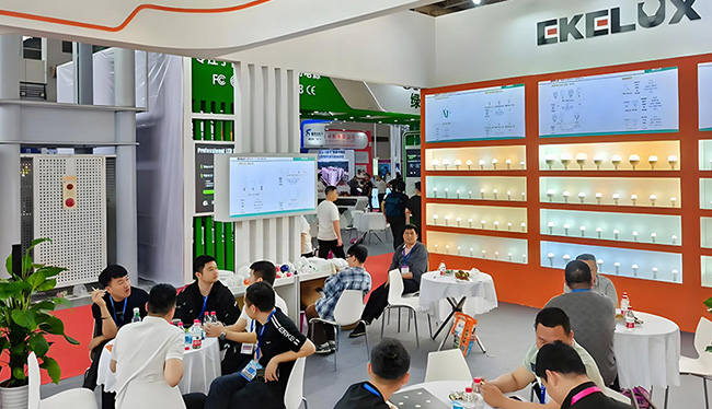 宁波照明展1.jpg